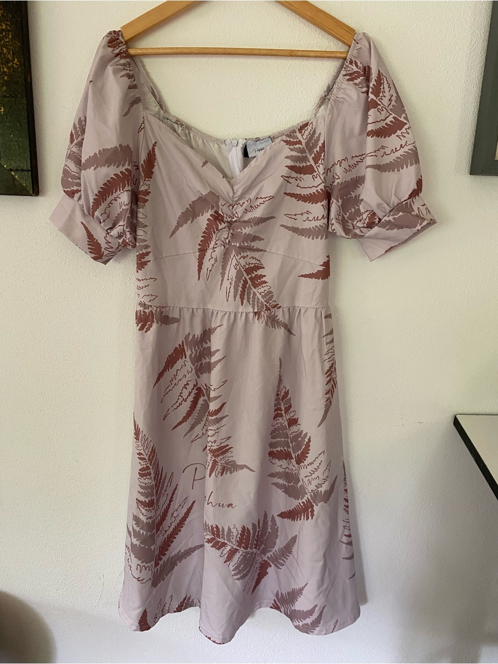 Pulelehua Maui Hawaii Women's Leaf-Print Dress